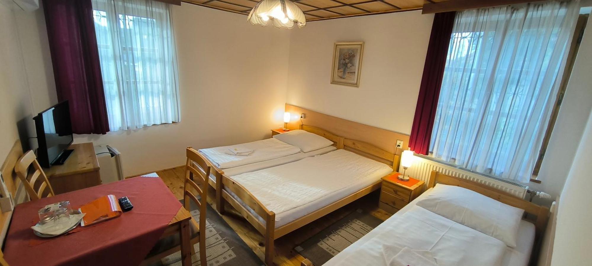 Penzion Romance Breclav Bagian luar foto